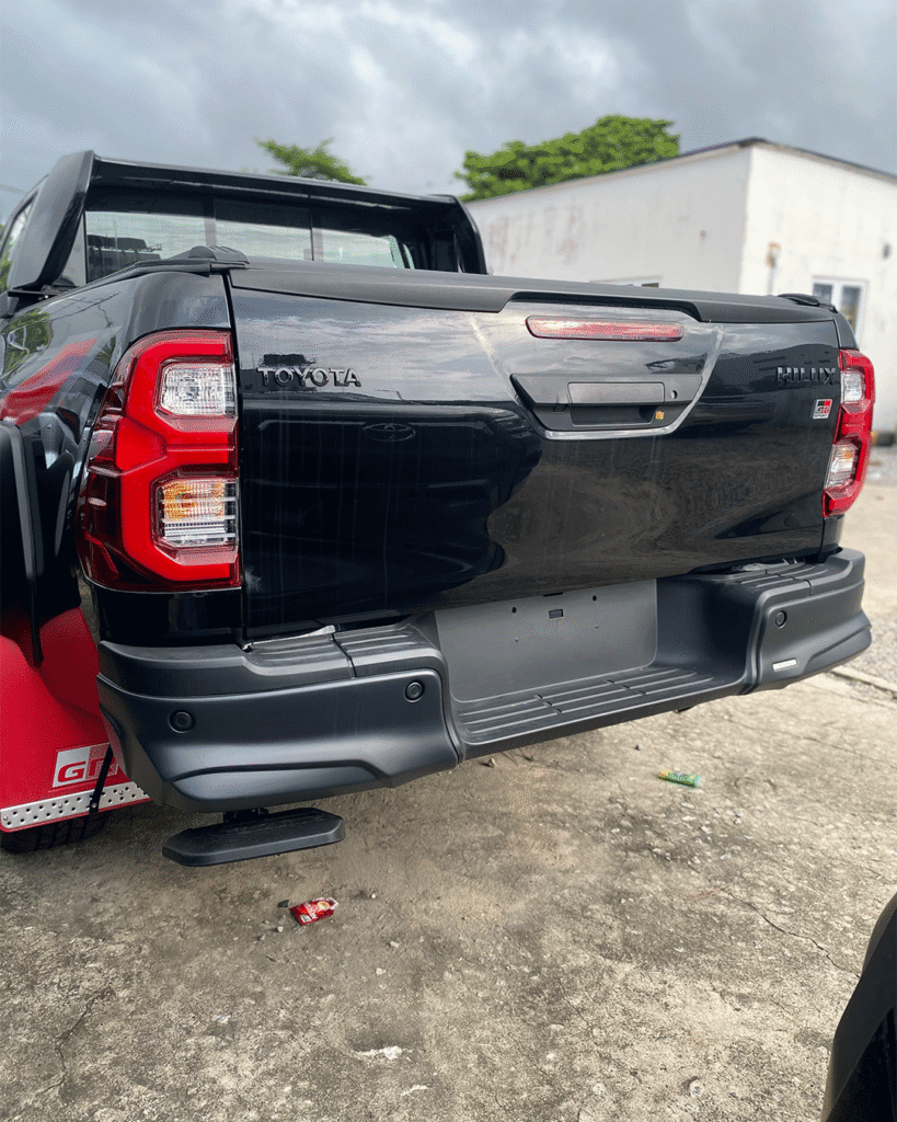Toyota-Hilux-Adventure-2026