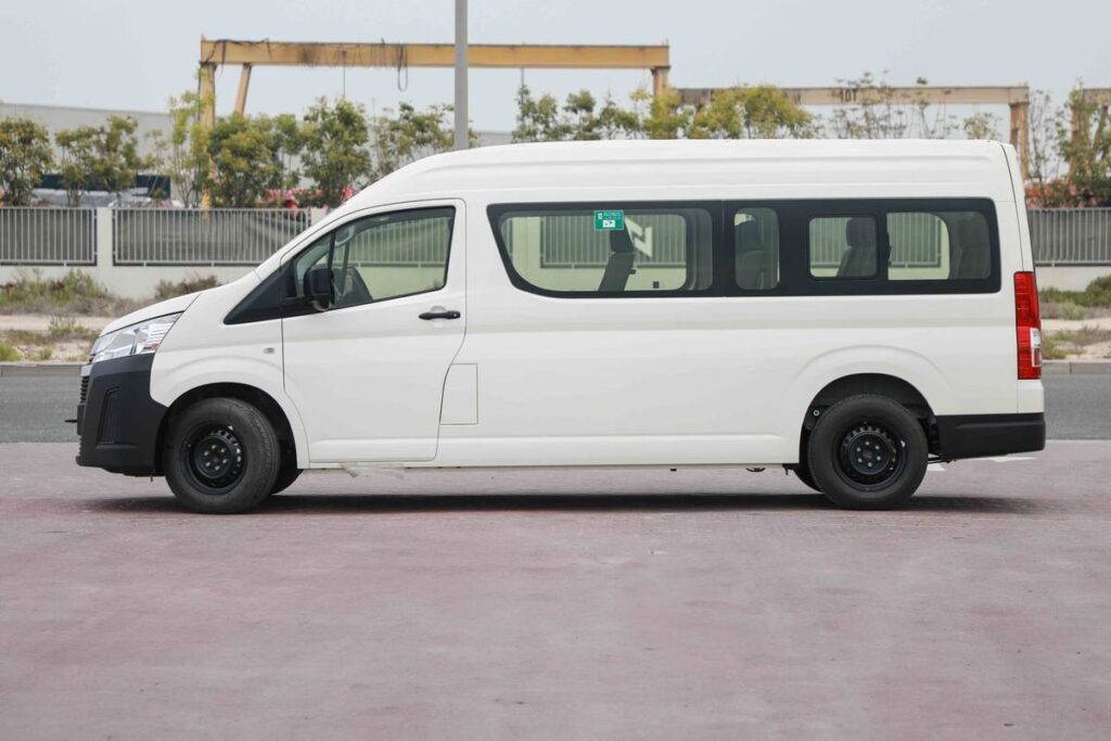 2025 Toyota HIACE COMMUTER